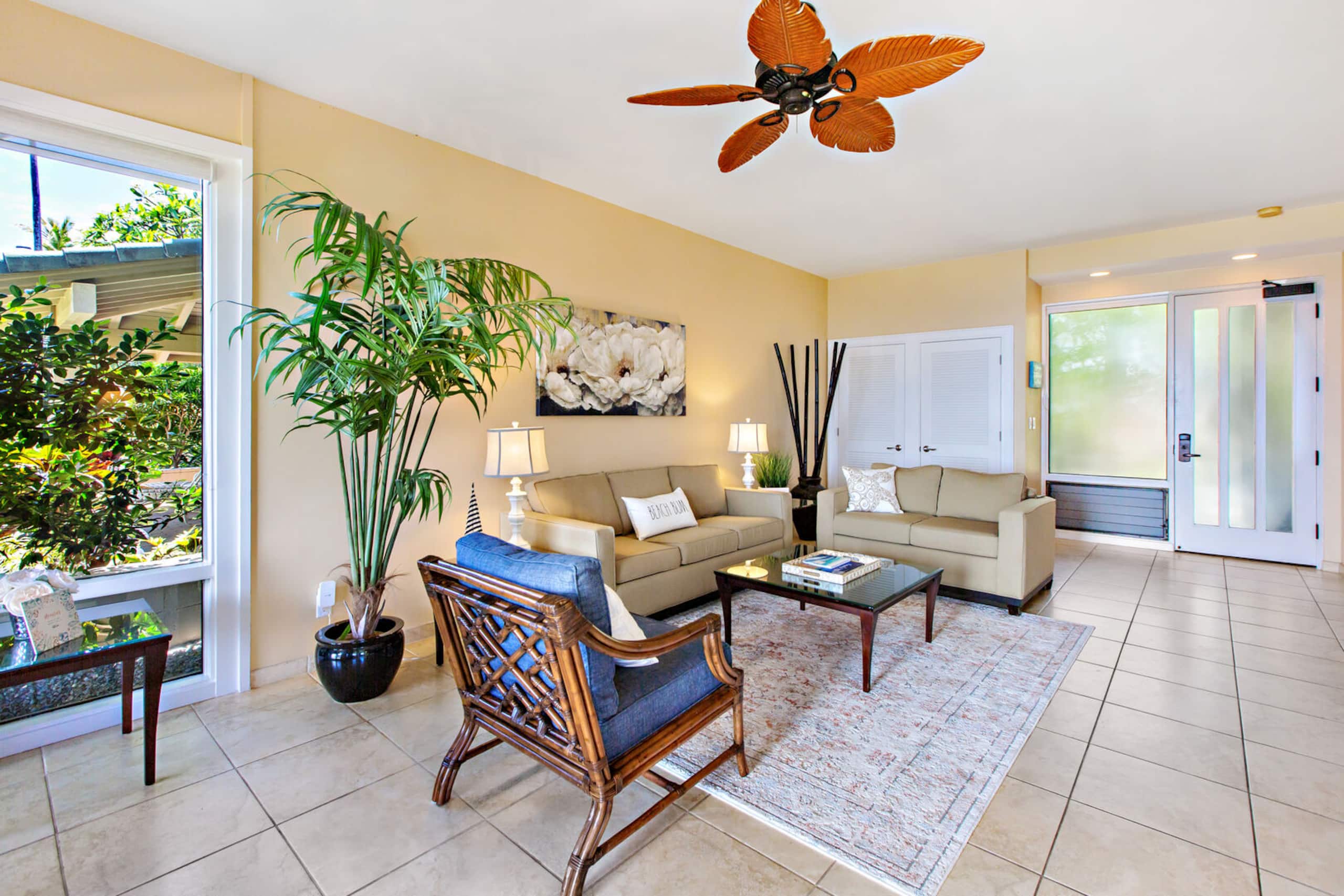 Condo in Lahaina · ★4.85 · 1 bedroom · 2 beds · 2 baths - Image 10