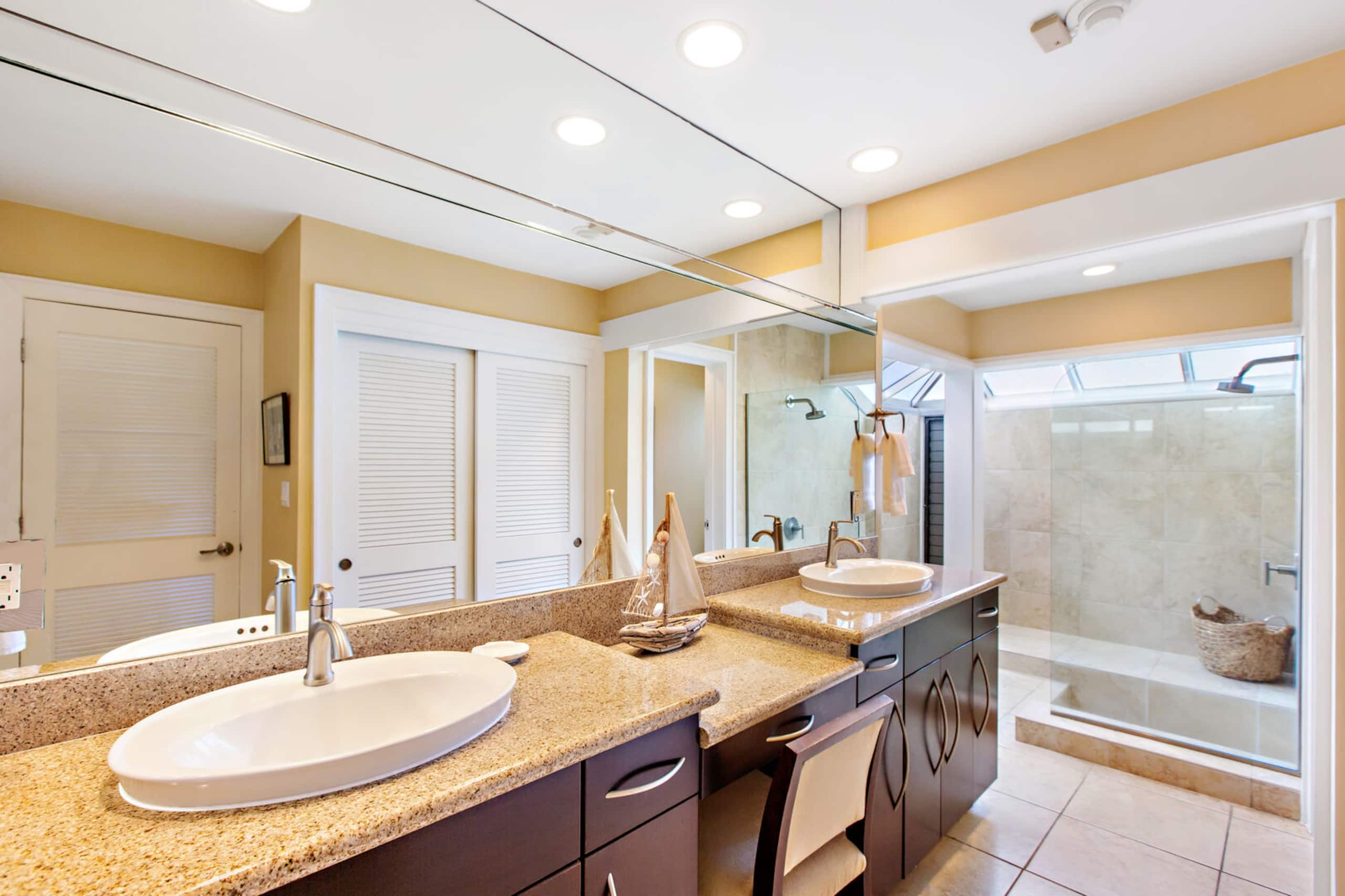 Condo in Lahaina · ★4.85 · 1 bedroom · 2 beds · 2 baths - Image 24