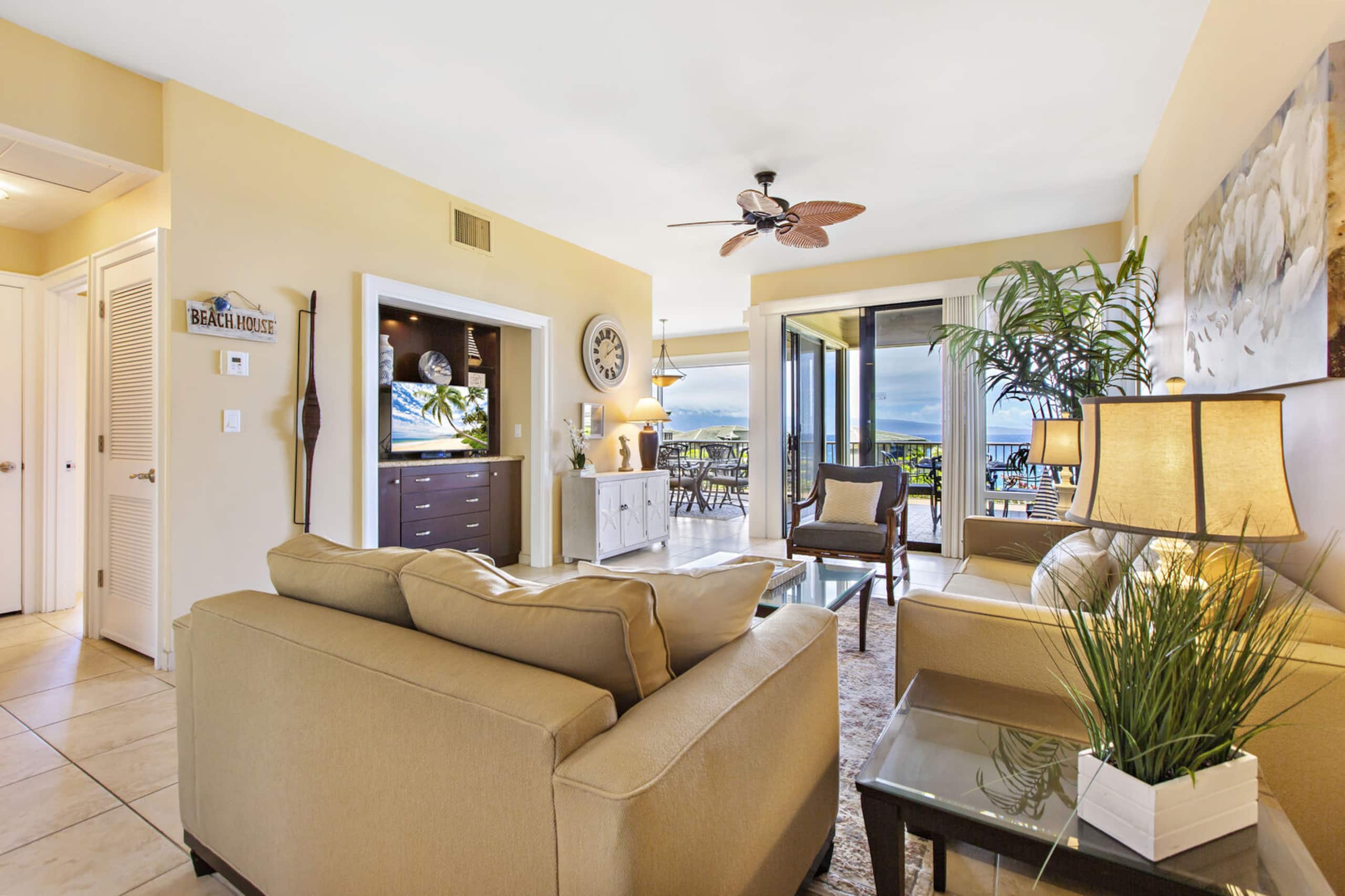 Condo in Lahaina · ★4.85 · 1 bedroom · 2 beds · 2 baths - Image 11