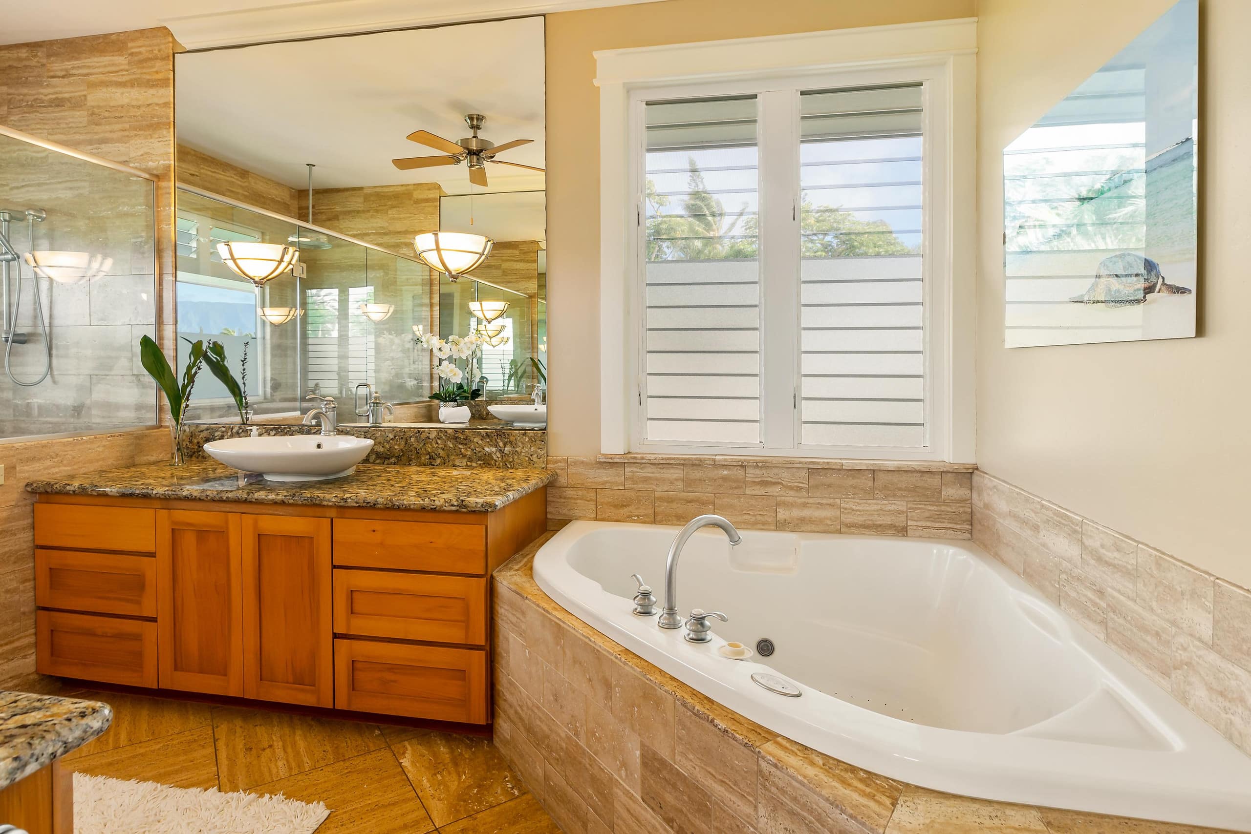 Home in Princeville · ★4.88 · 5 bedrooms · 5 beds · 6.5 shared baths - Image 16