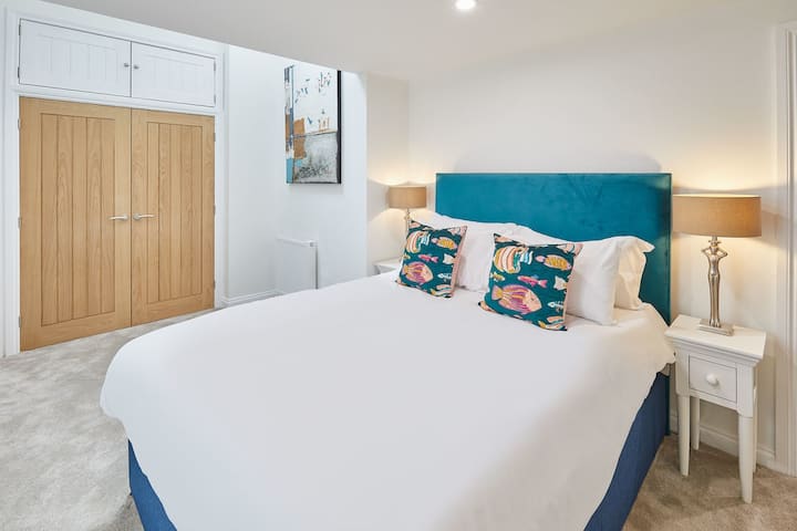 הבית הטורי, וויטבי – אירוח ושהייה