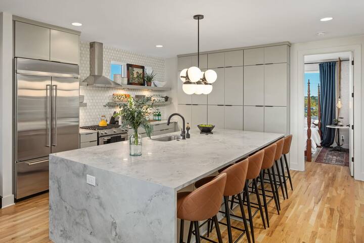 The View at City Heights | Mins to Broadway, Vandy gallery image 5