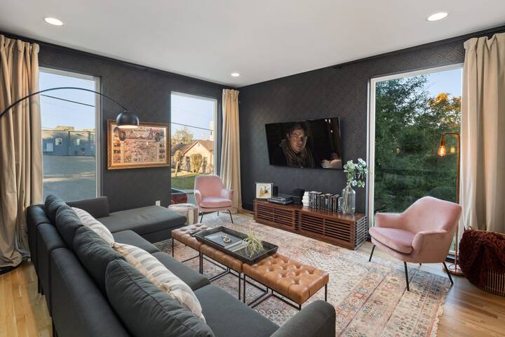 The View at City Heights | Mins to Broadway, Vandy gallery image 3