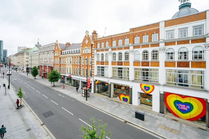 Blueground | Fitzrovia, walk to shops gallery image 5