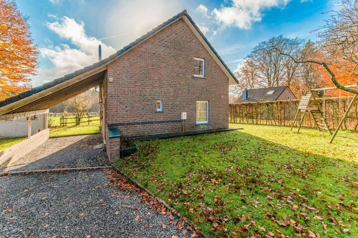 Holiday home in Sourbrodt on the outskirts