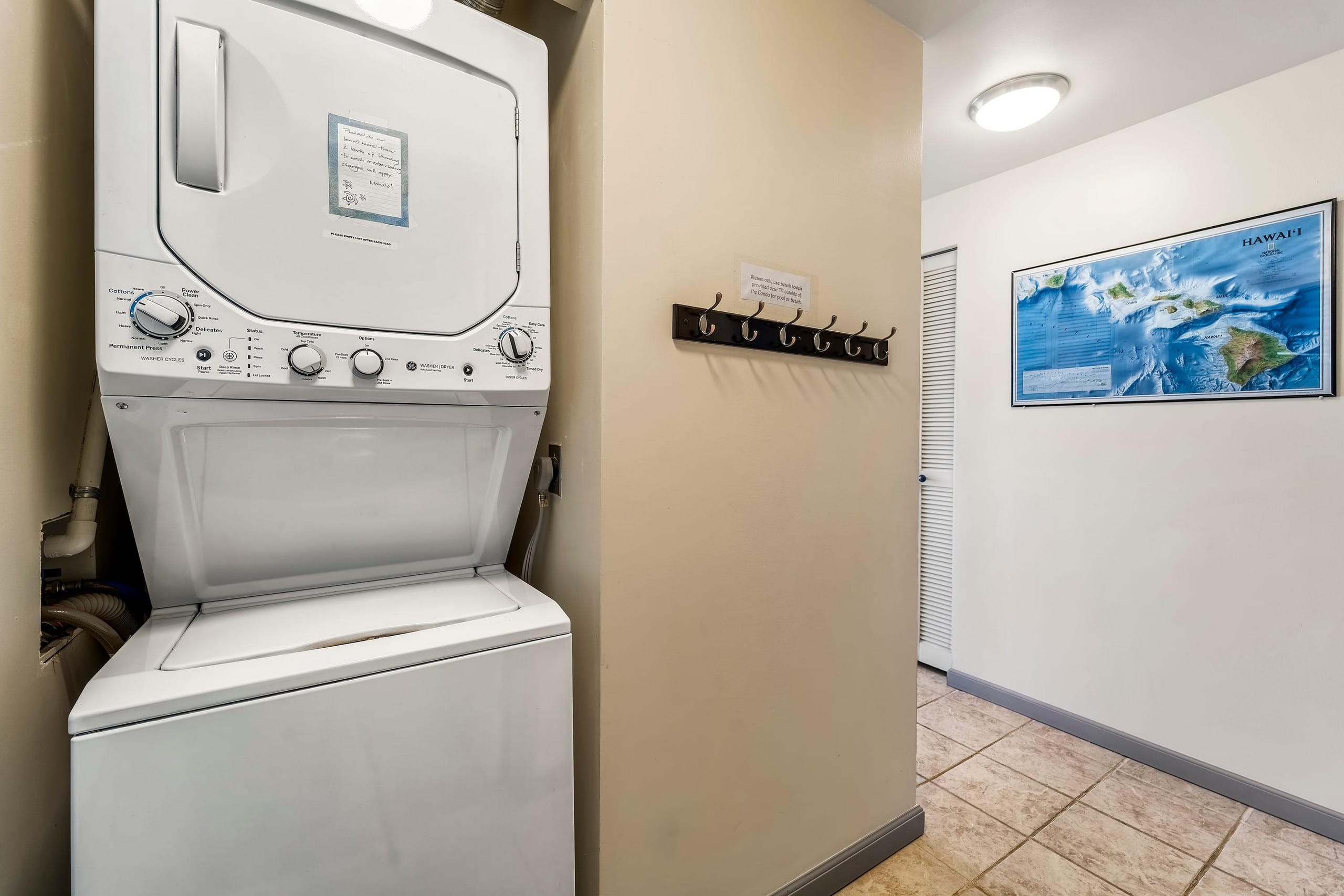 Condo in Kailua-Kona · ★4.58 · 2 bedrooms · 3 beds · 2 private baths - Image 15