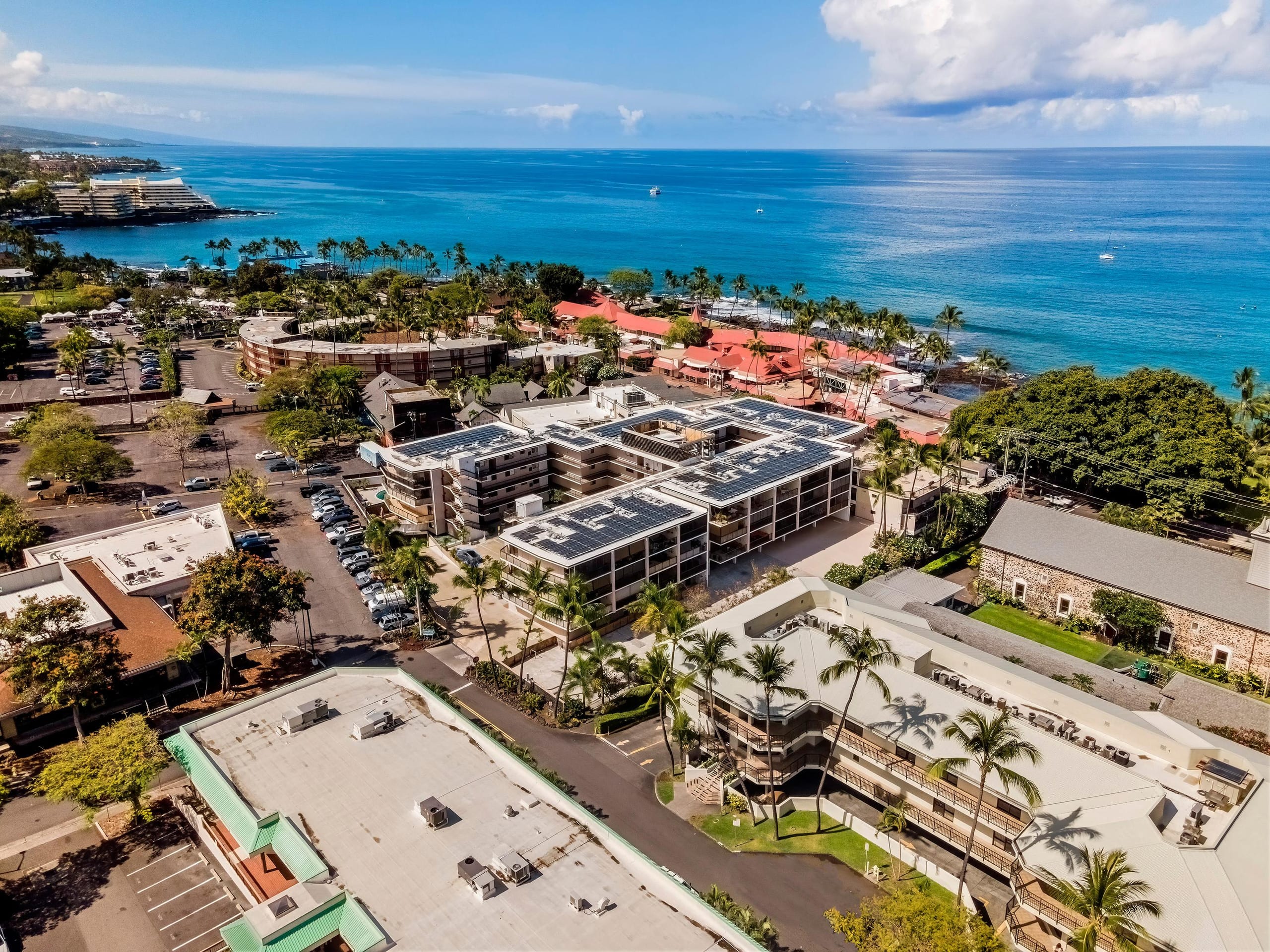 Condo in Kailua-Kona · ★4.58 · 2 bedrooms · 3 beds · 2 private baths - Image 25