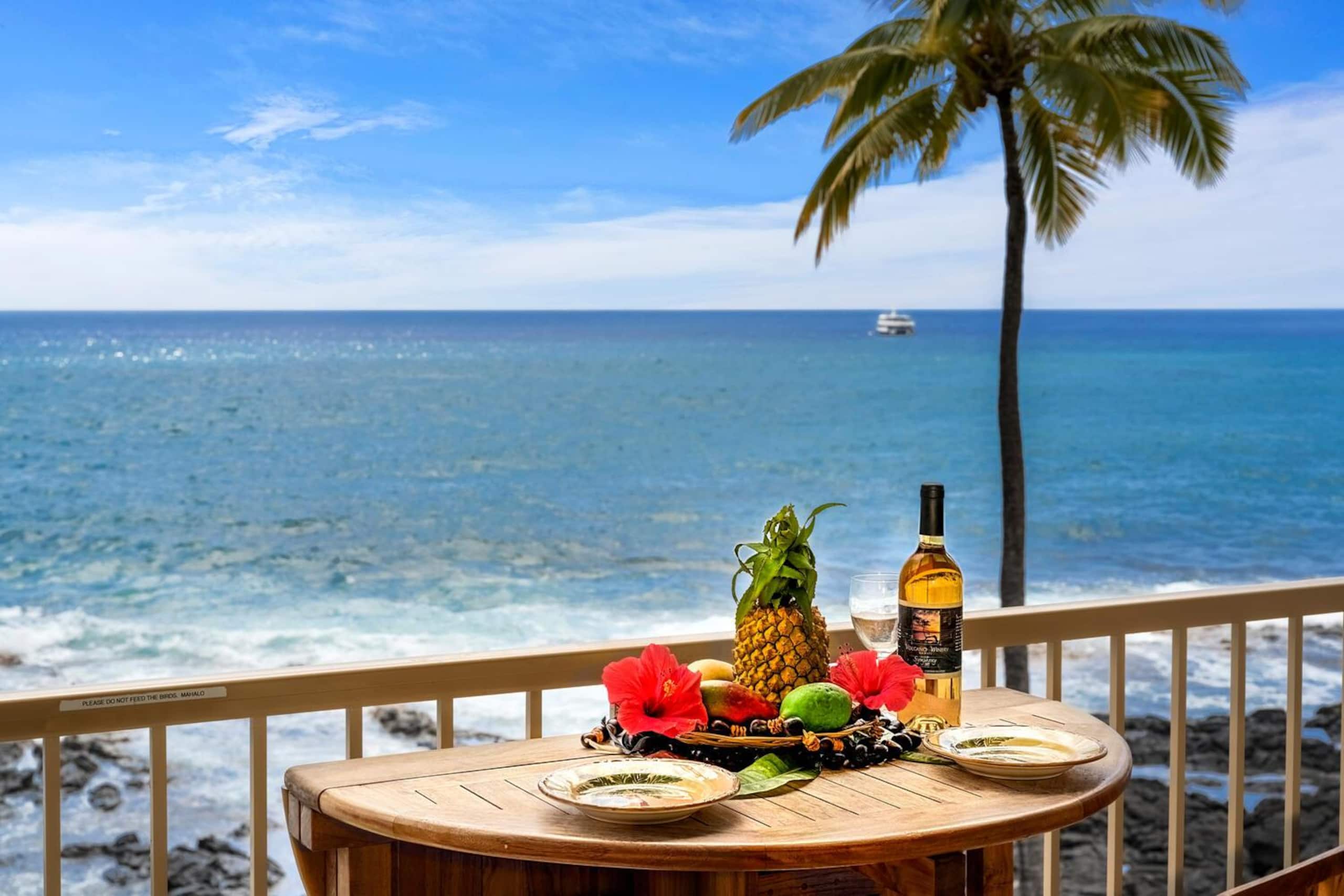 Condo in Kailua-Kona · ★4.8 · 1 bedroom · 2 beds · 1 bath - Image 2