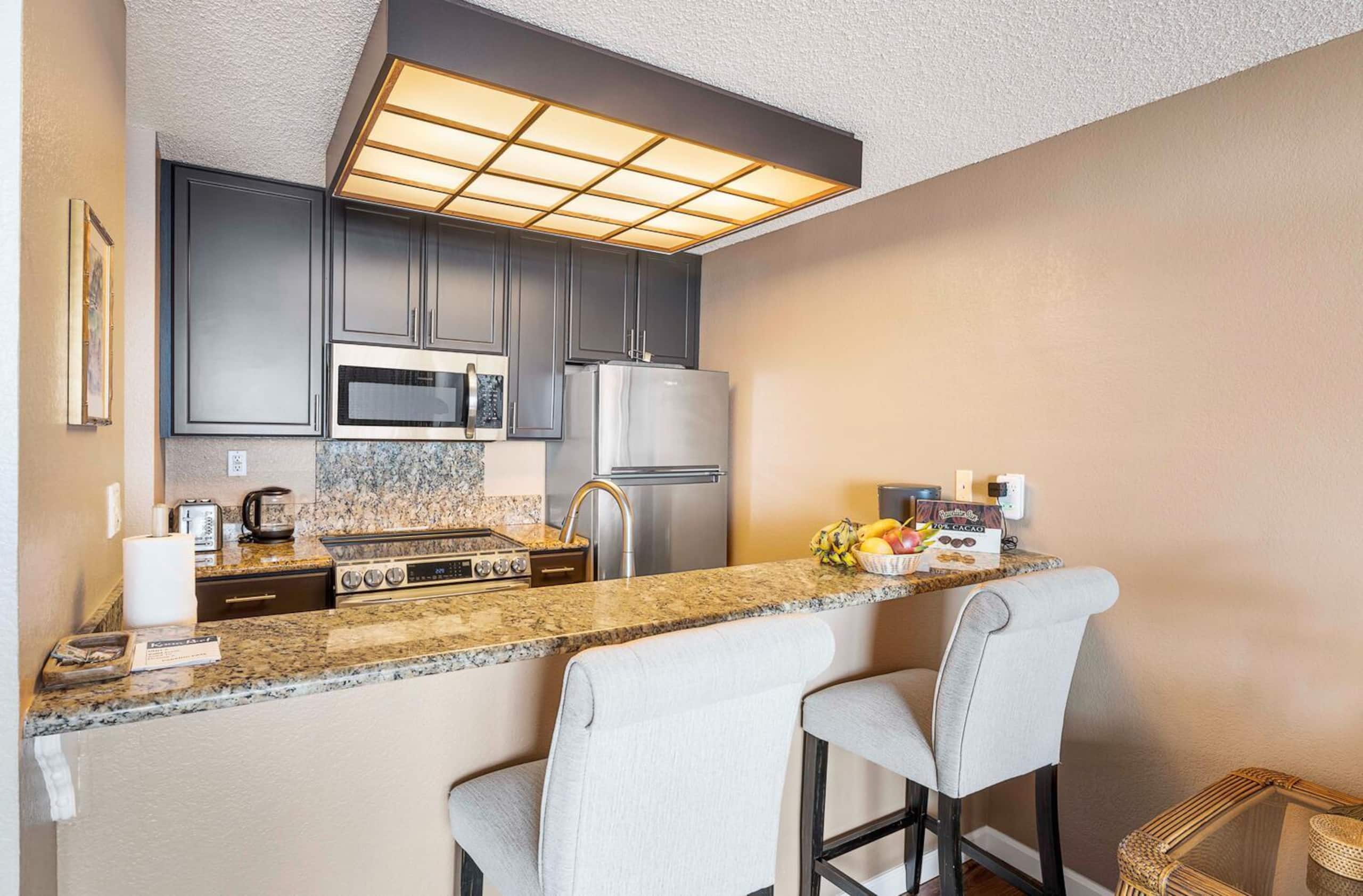 Condo in Kailua-Kona · ★4.8 · 1 bedroom · 2 beds · 1 bath - Image 8