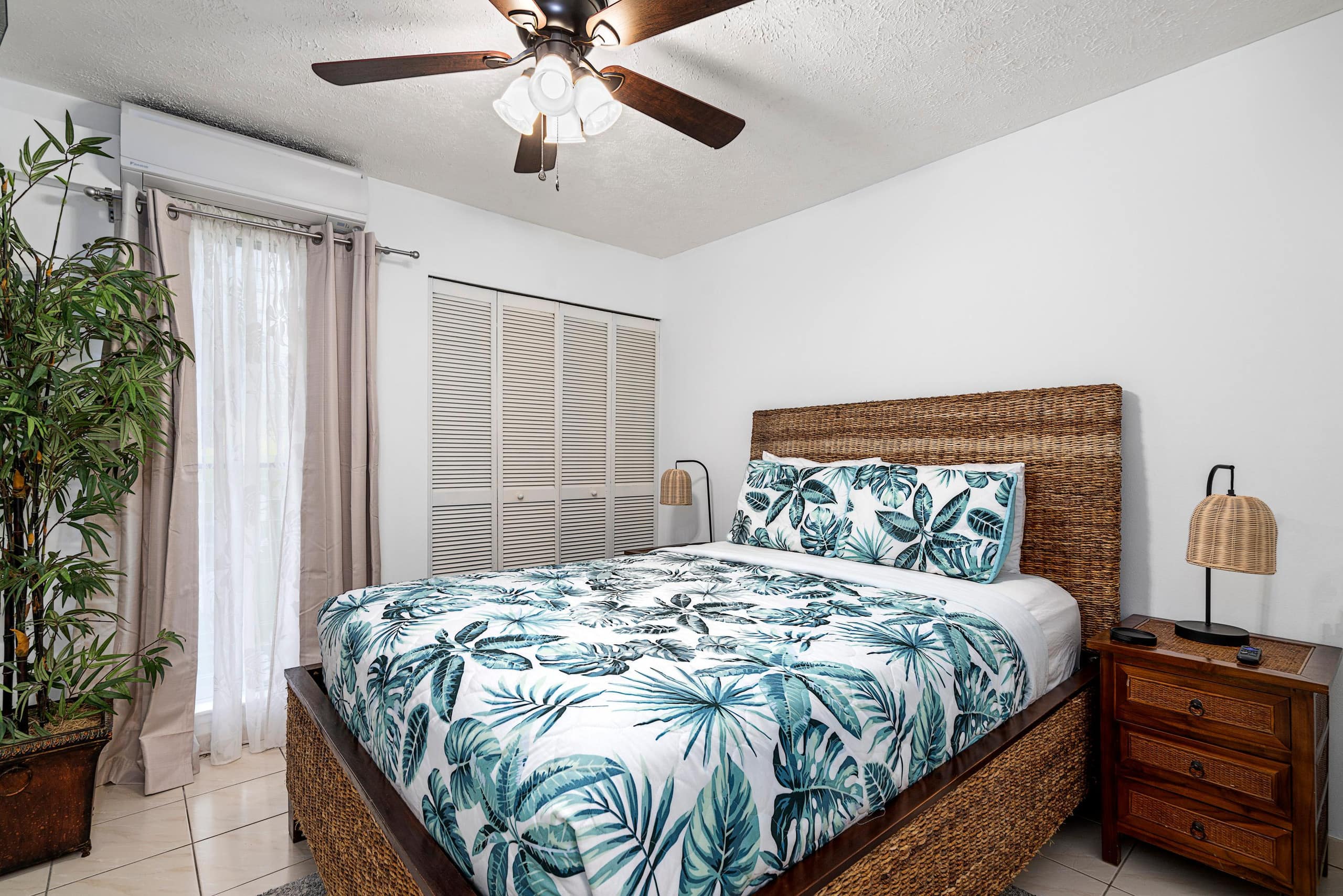 Condo in Kailua-Kona · ★4.53 · 3 bedrooms · 5 beds · 2 private baths - Image 12