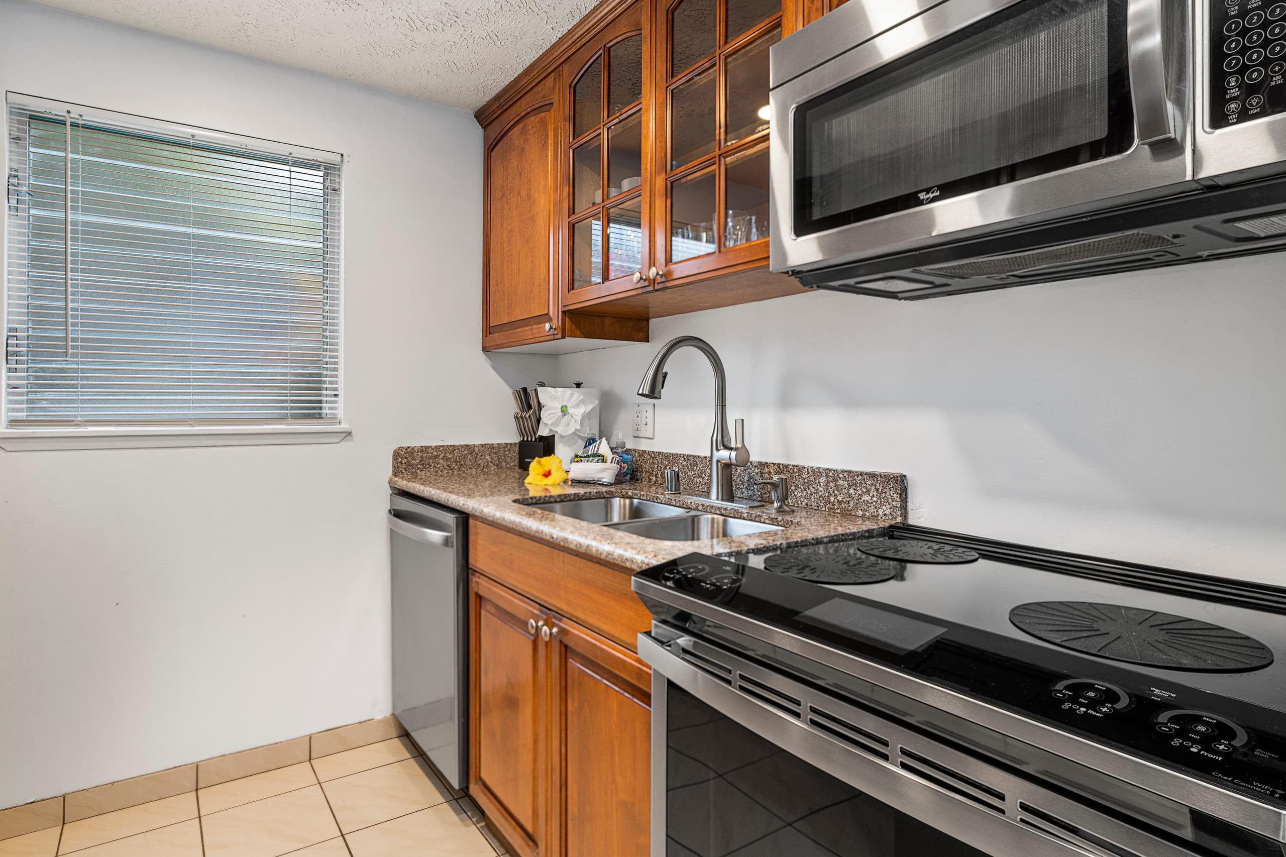 Condo in Kailua-Kona · ★4.53 · 3 bedrooms · 5 beds · 2 private baths - Image 9
