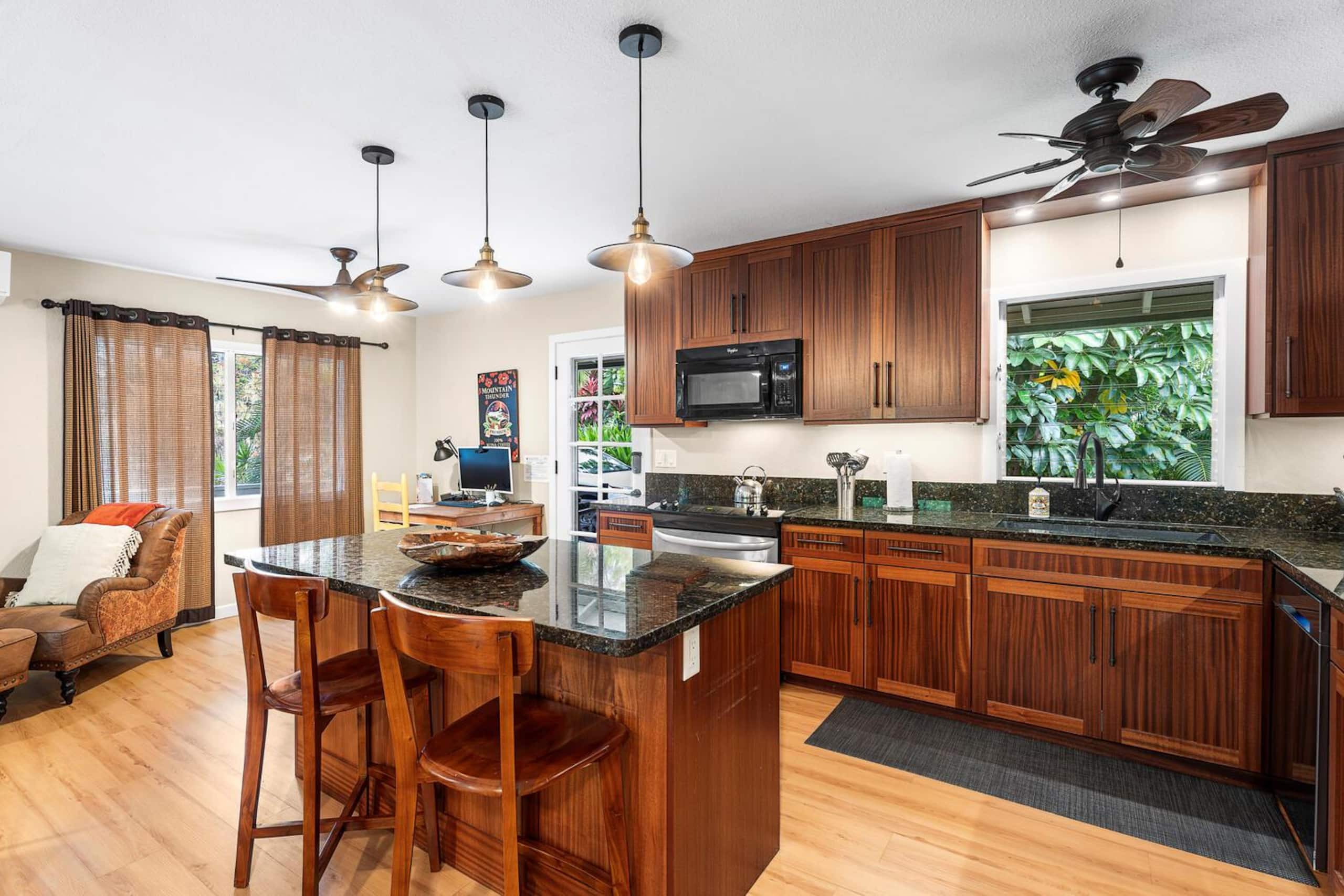 Home in Kailua-Kona · ★4.91 · 3 bedrooms · 4 beds · 2 baths - Image 7
