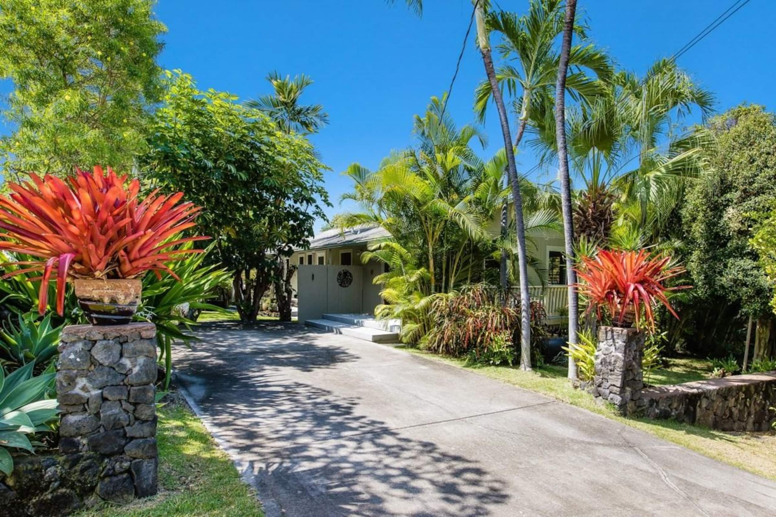 Home in Kailua-Kona · ★4.91 · 3 bedrooms · 4 beds · 2 baths - Image 4