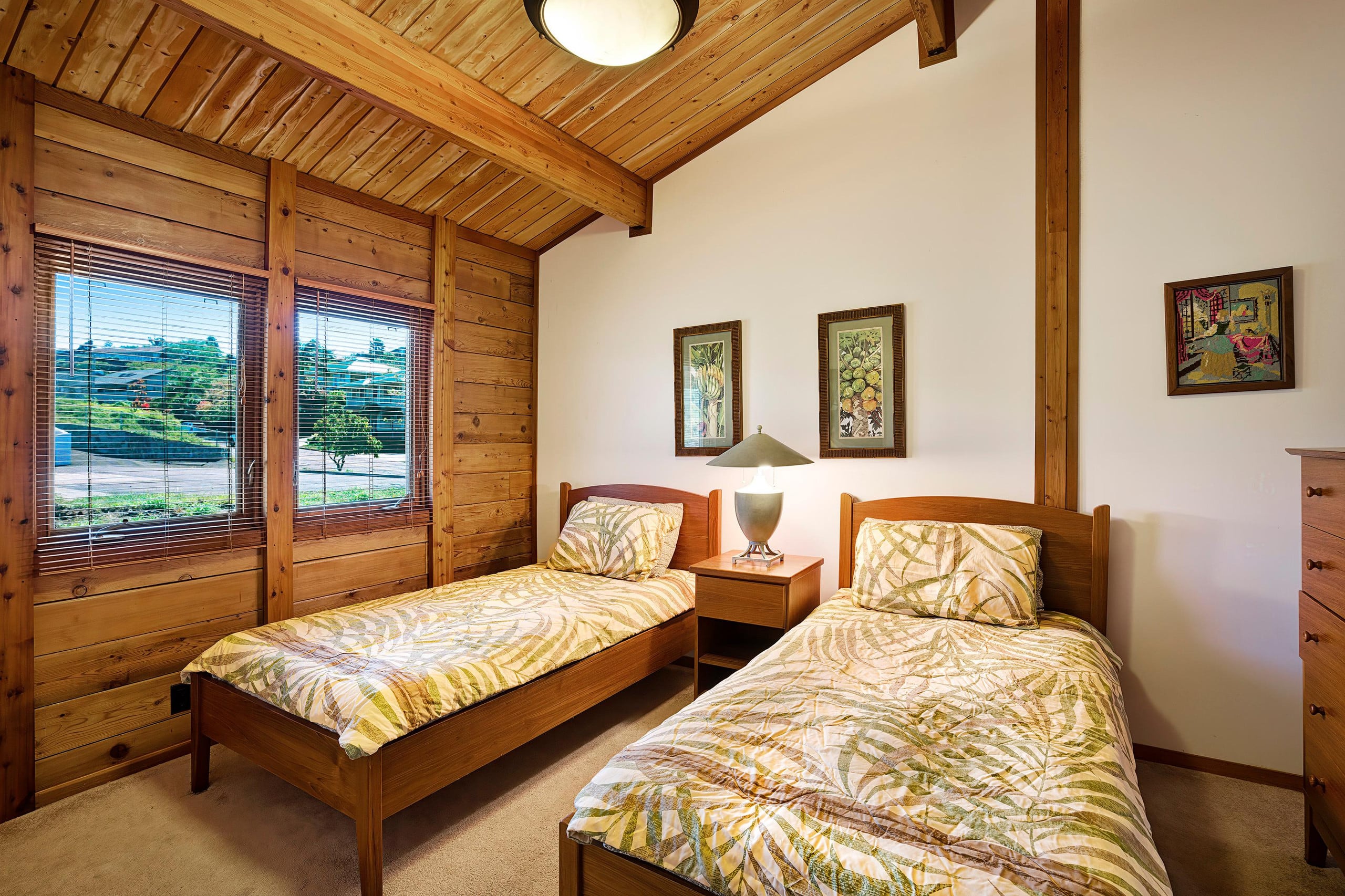Hale O' Waikoloa- Stunning Cedar Home with Sweepi - Photo 13