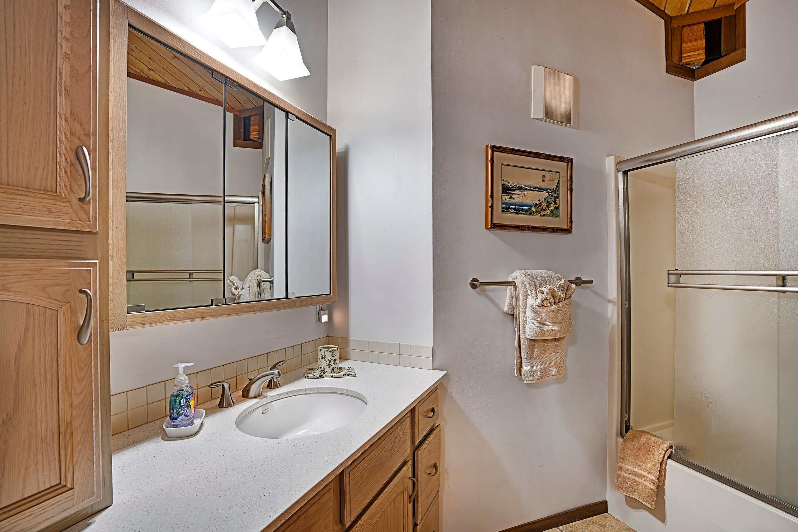 Hale O' Waikoloa- Stunning Cedar Home with Sweepi - Photo 17