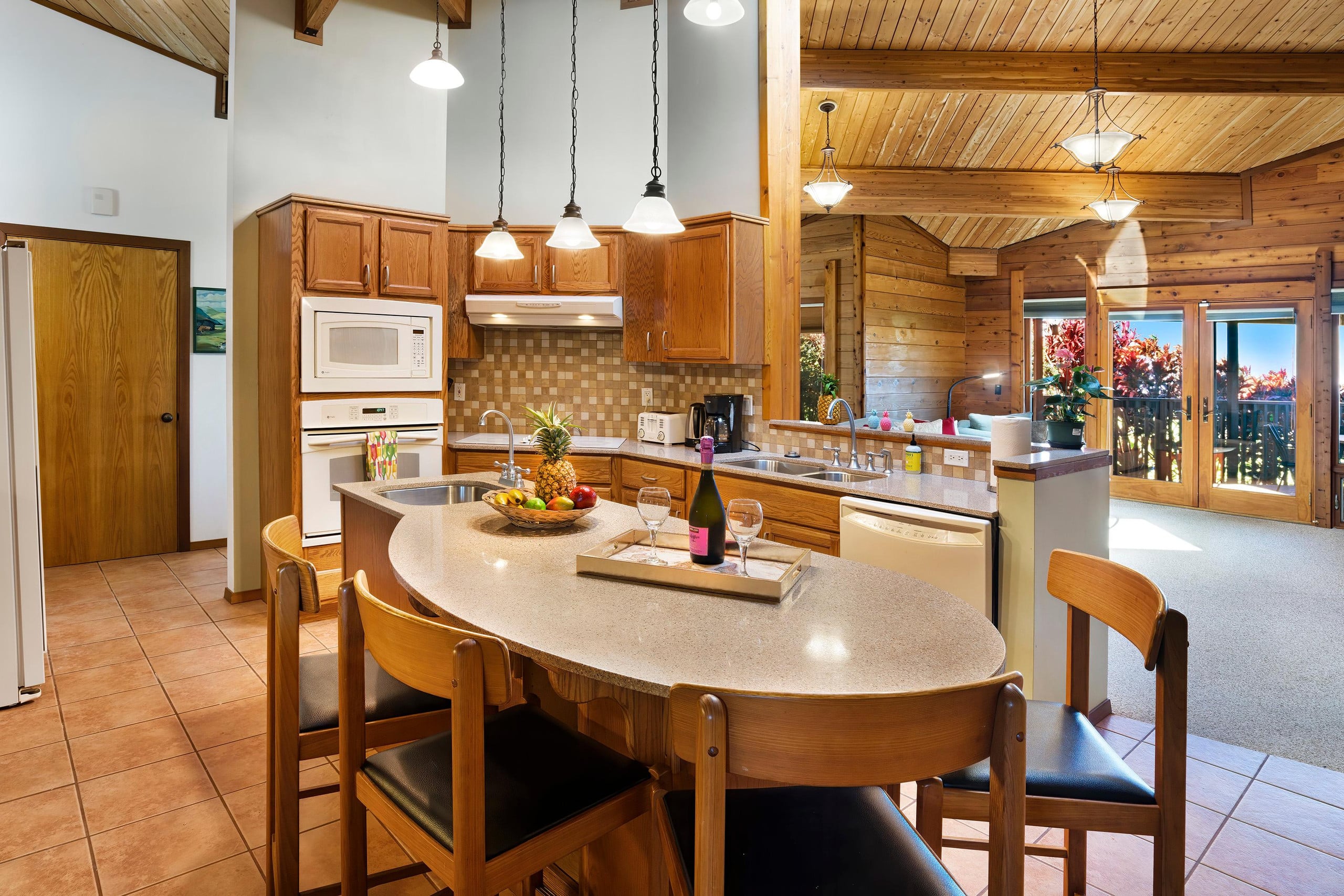 Hale O' Waikoloa- Stunning Cedar Home with Sweepi - Photo 7