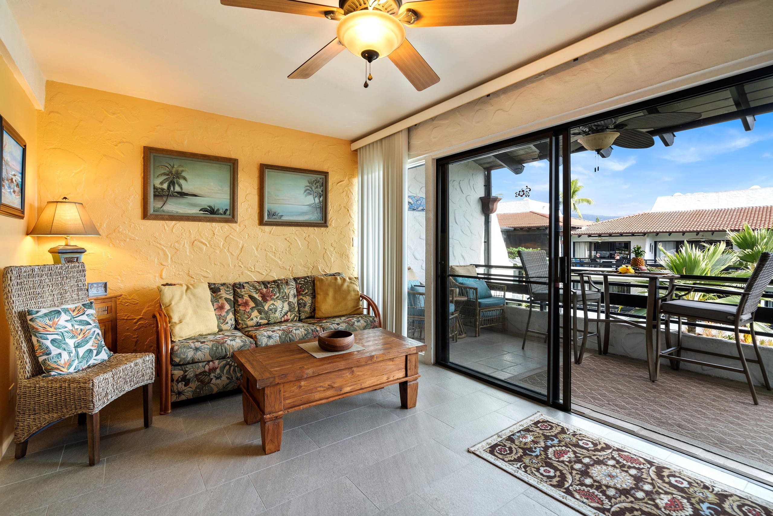 Condo in Kailua-Kona · ★4.65 · 1 bedroom · 2 beds · 1 private bath - Image 17