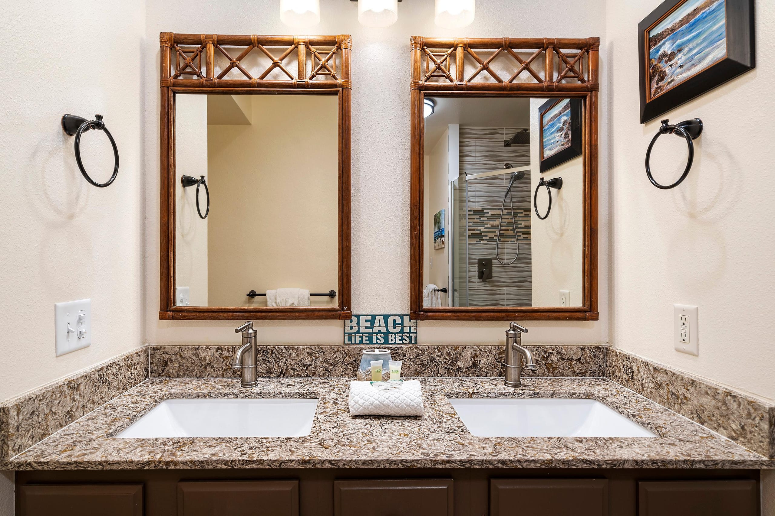 Condo in Kailua-Kona · ★4.65 · 1 bedroom · 2 beds · 1 private bath - Image 13