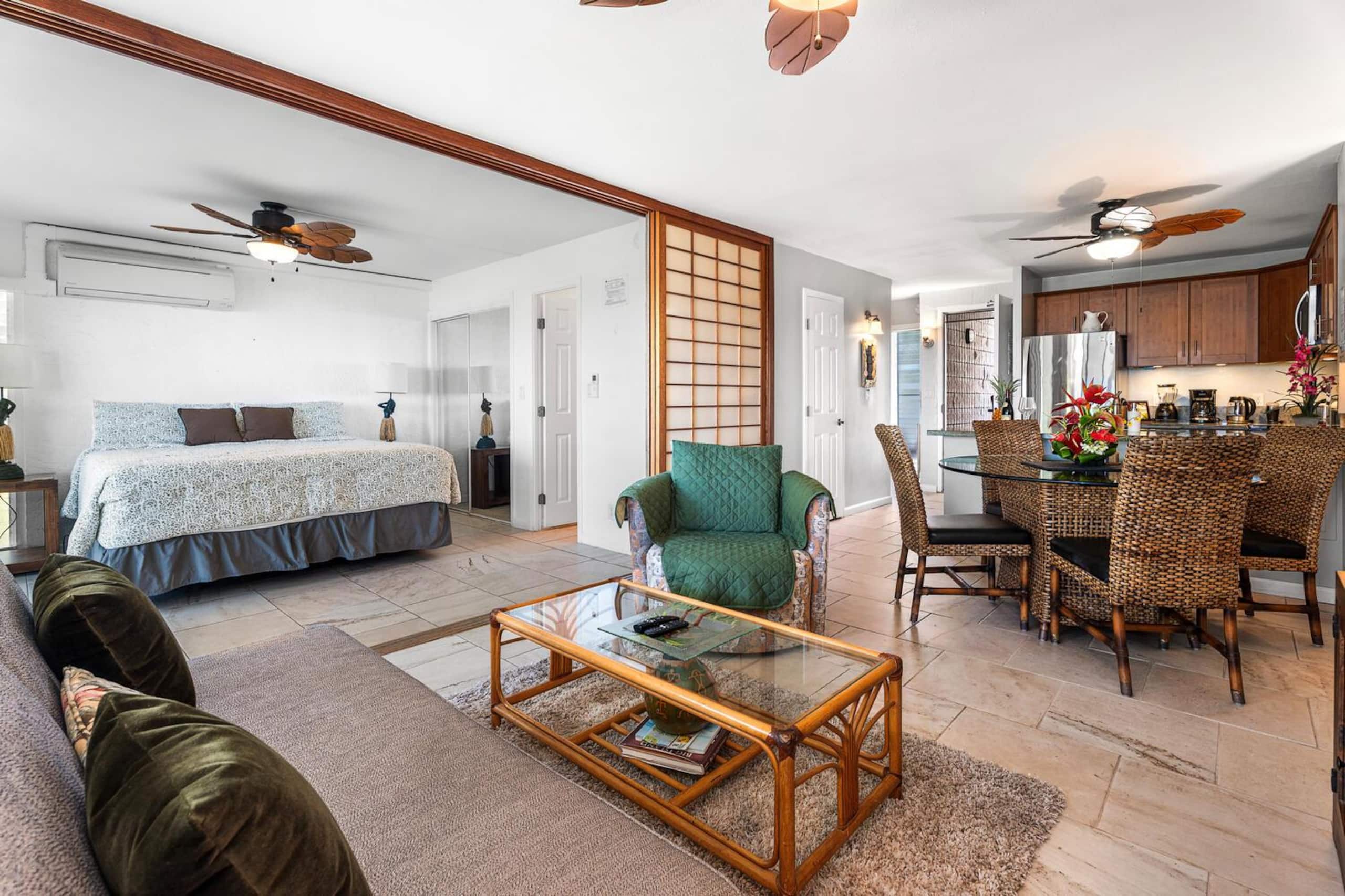 Condo in Kailua-Kona · ★4.79 · 2 bedrooms · 3 beds · 2 private baths - Image 13