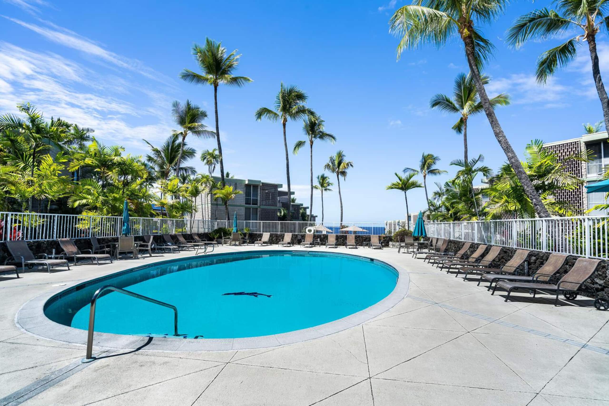 Condo in Kailua-Kona · ★4.79 · 2 bedrooms · 3 beds · 2 private baths - Image 35