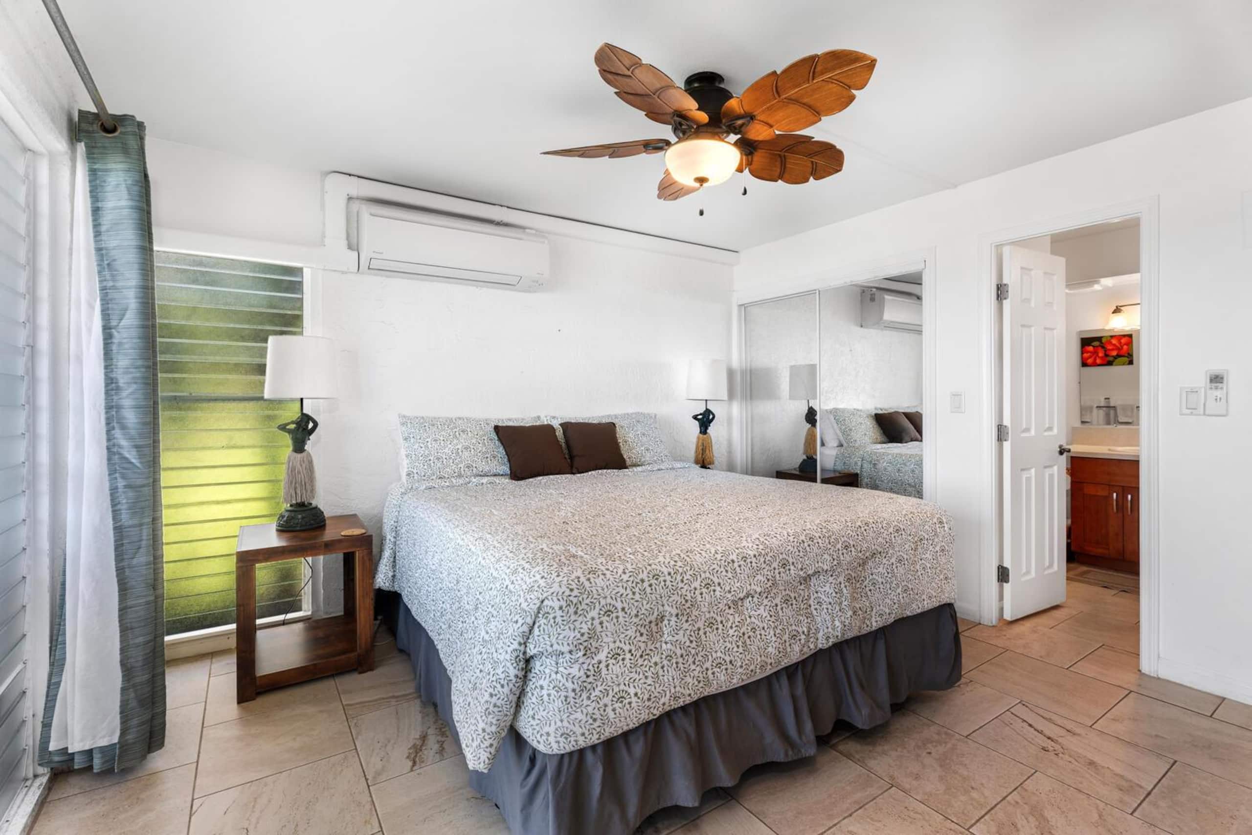 Condo in Kailua-Kona · ★4.79 · 2 bedrooms · 3 beds · 2 private baths - Image 16