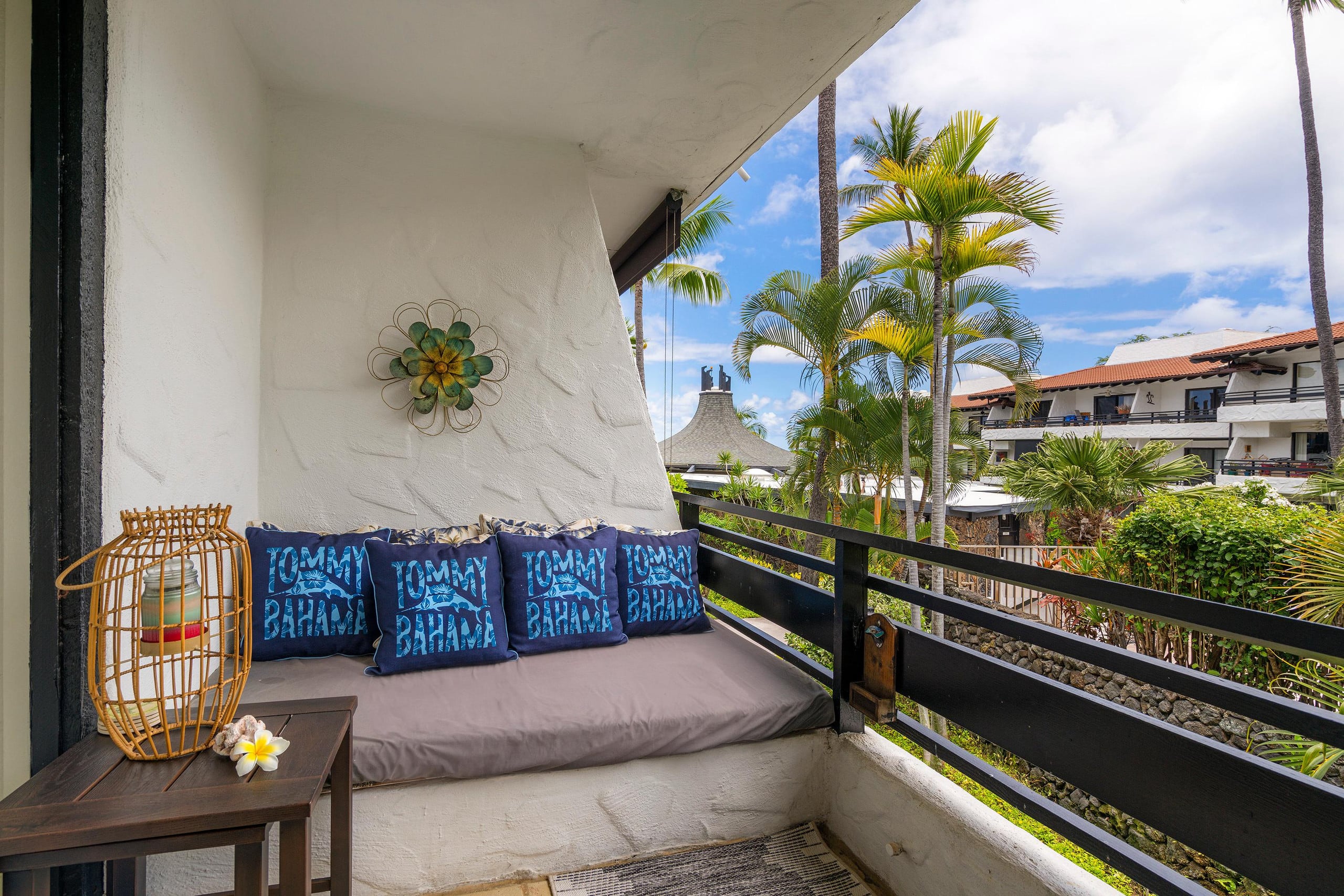 Condo in Kailua-Kona · ★4.75 · 1 bedroom · 2 beds · 1 private bath - Image 22