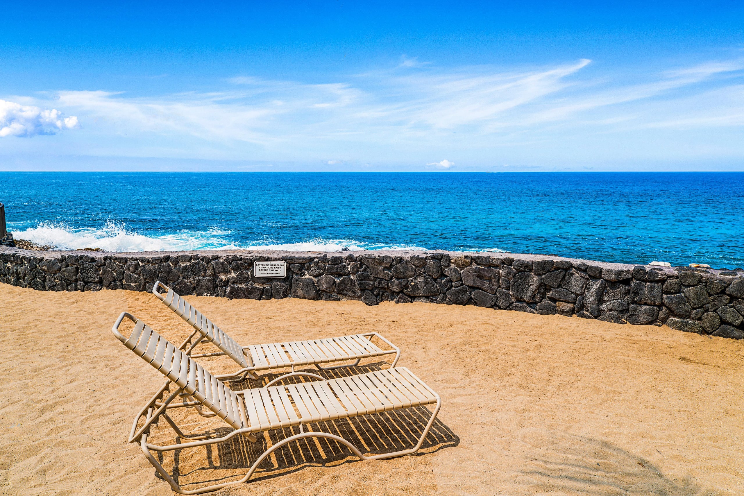 Condo in Kailua-Kona · ★4.75 · 1 bedroom · 2 beds · 1 private bath - Image 32