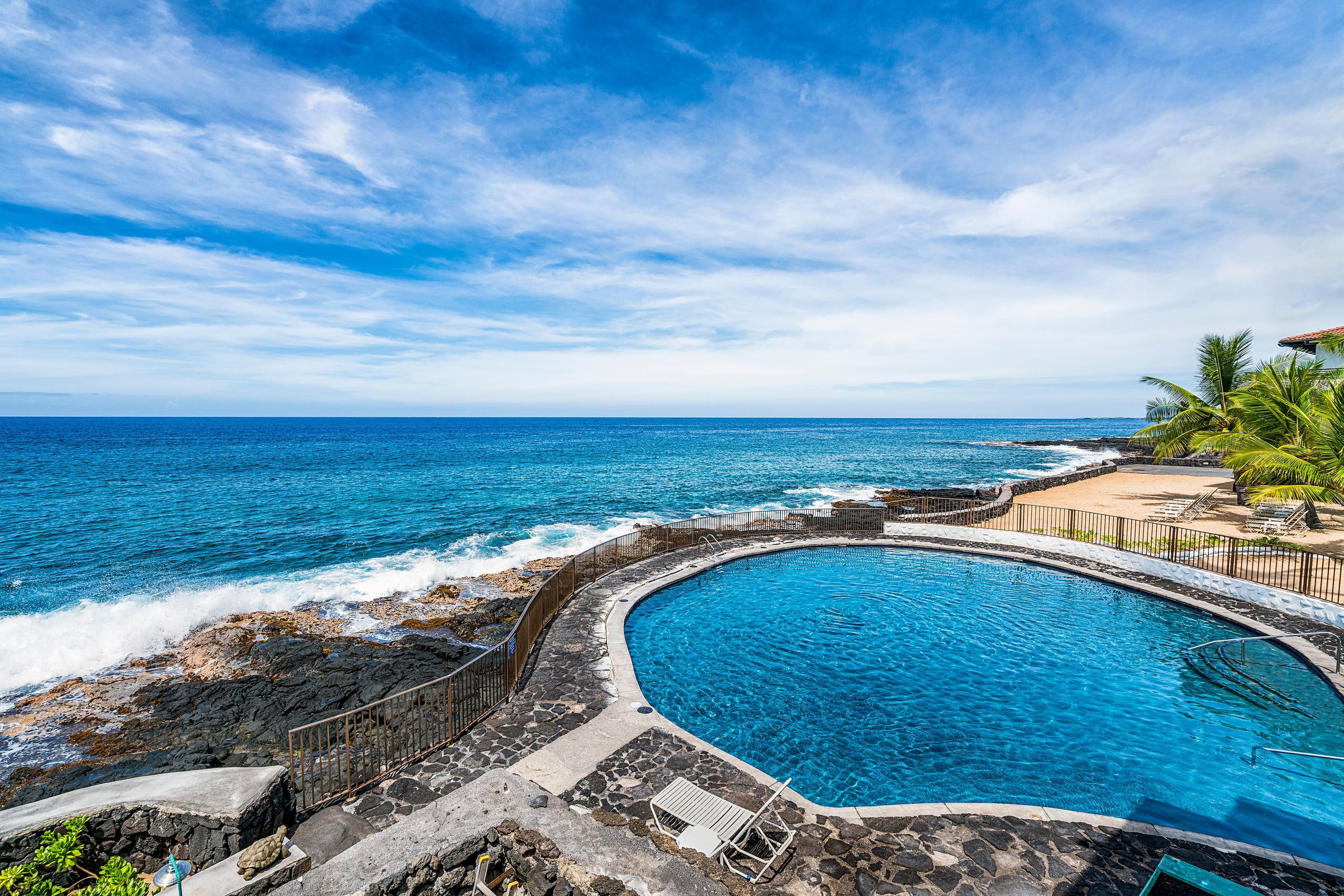 Condo in Kailua-Kona · ★4.75 · 1 bedroom · 2 beds · 1 private bath - Image 24