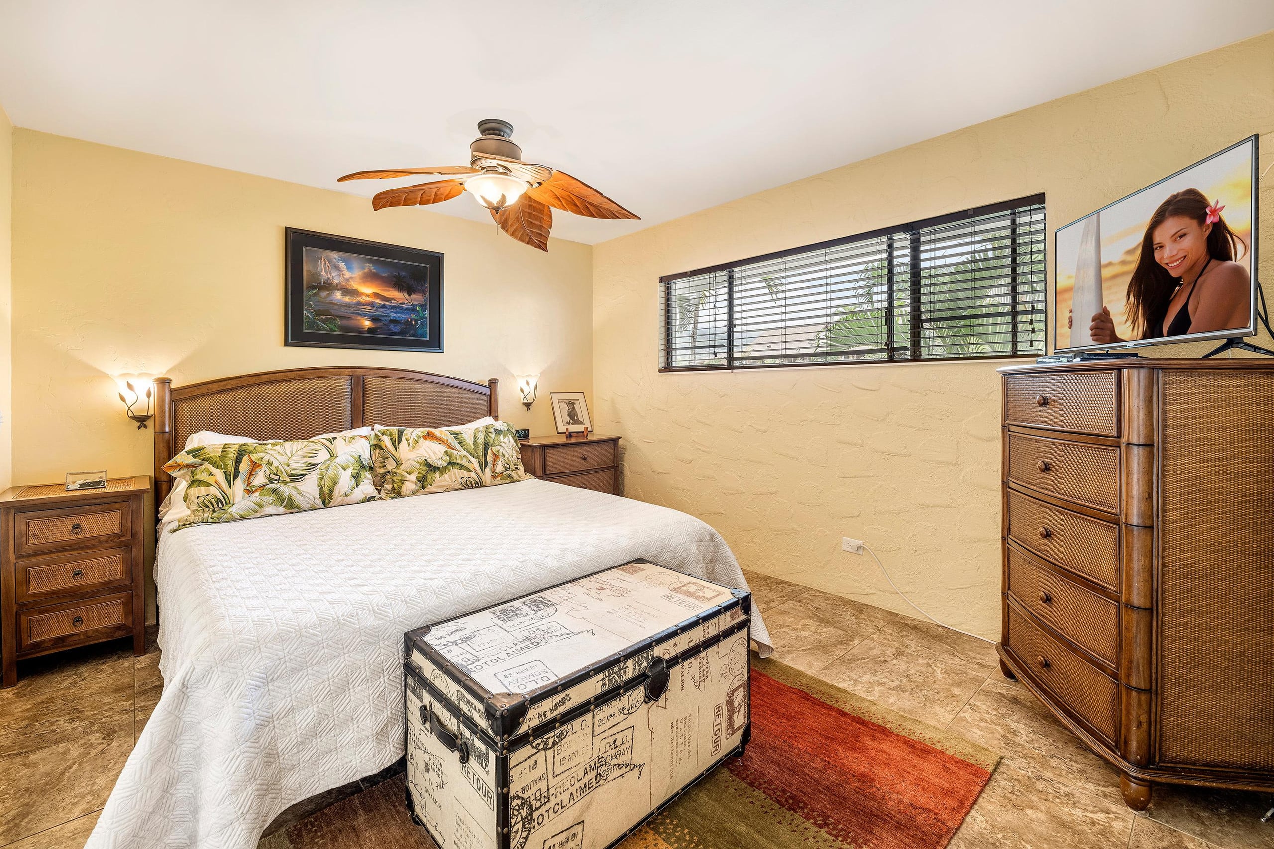 Condo in Kailua-Kona · ★4.75 · 1 bedroom · 2 beds · 1 private bath - Image 19