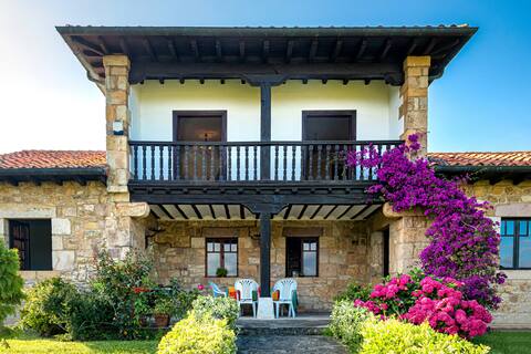 Spectacular manor house inside Santillana de Mar