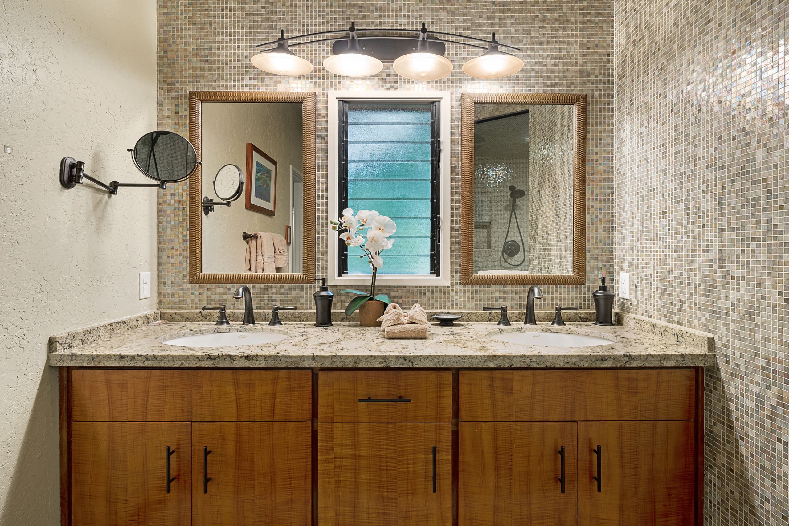 Condo in Kailua-Kona · ★4.83 · 2 bedrooms · 3 beds · 2 baths - Image 36
