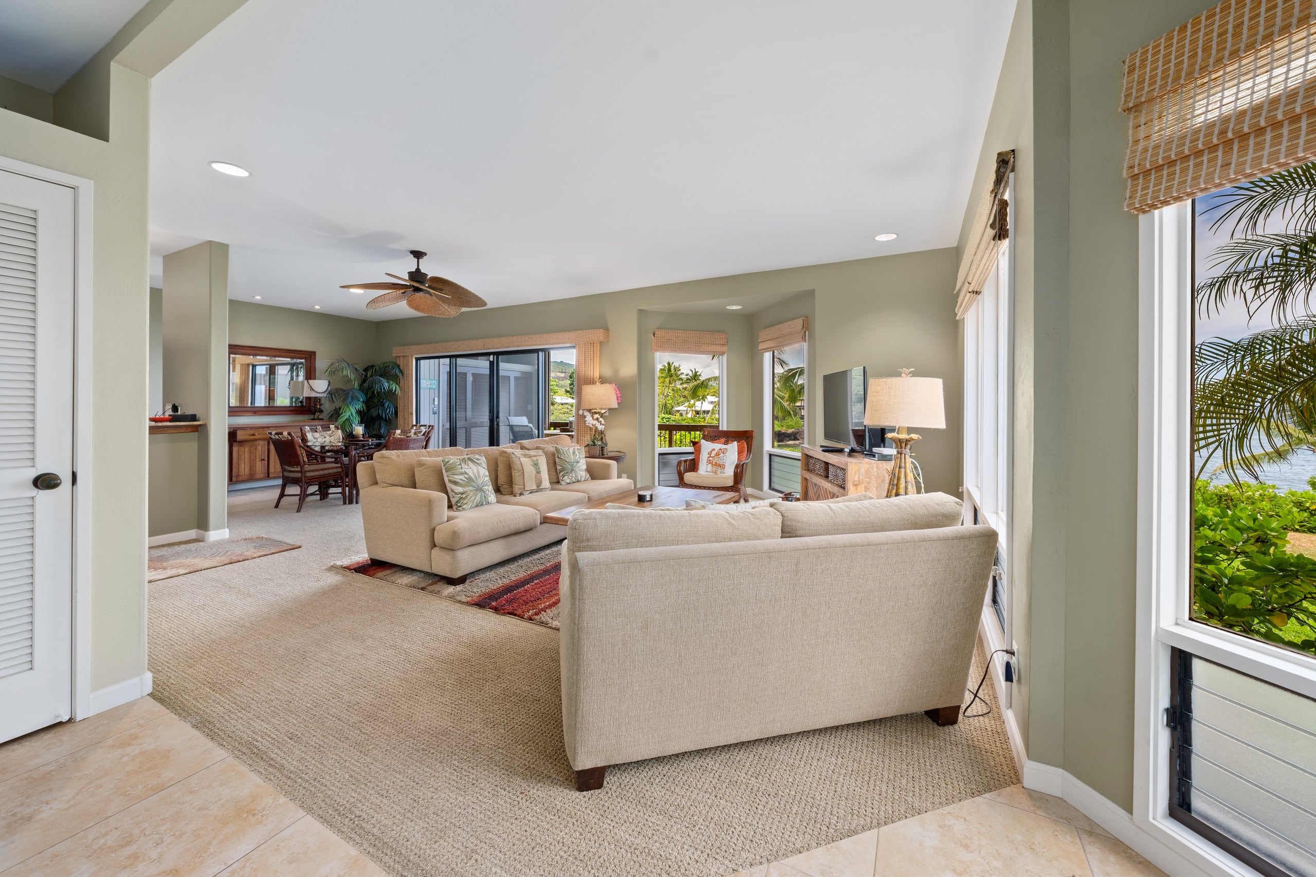 Condo in Kailua-Kona · ★4.83 · 2 bedrooms · 3 beds · 2 baths - Image 8