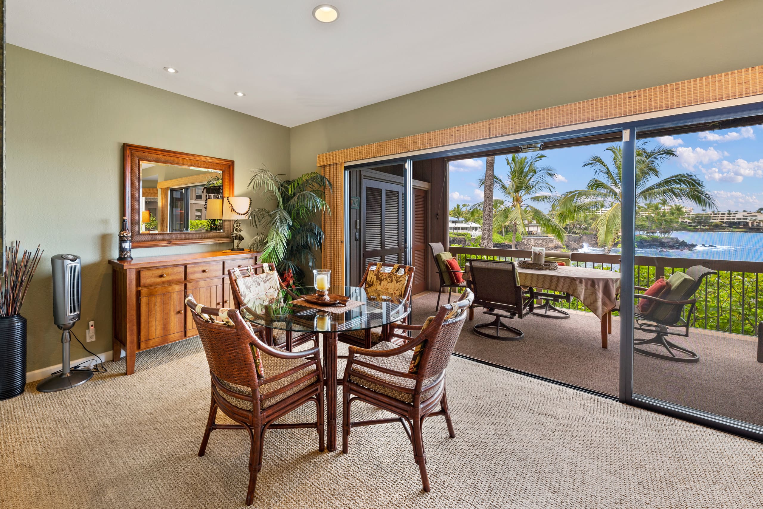 Condo in Kailua-Kona · ★4.83 · 2 bedrooms · 3 beds · 2 baths - Image 15