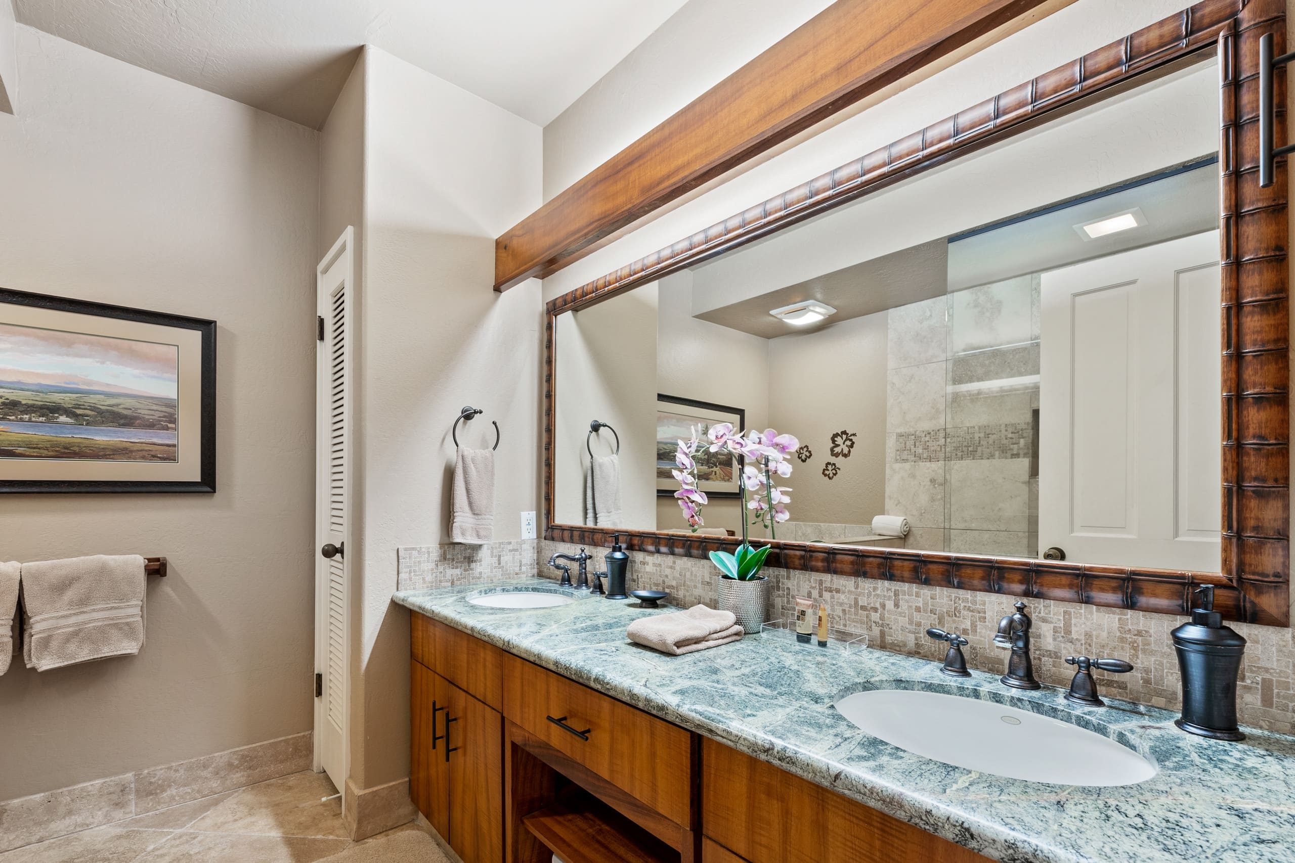Condo in Kailua-Kona · ★4.83 · 2 bedrooms · 3 beds · 2 baths - Image 22