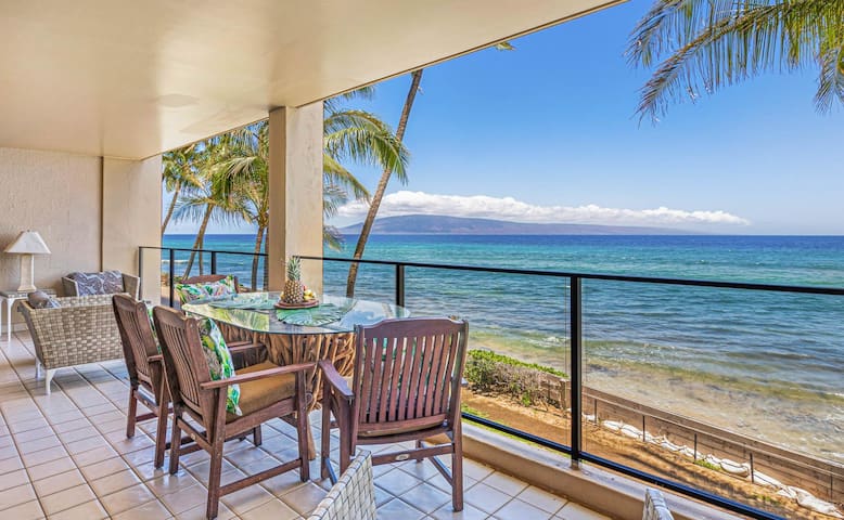 Dream Location Oceanfront Mahana 209 2BD