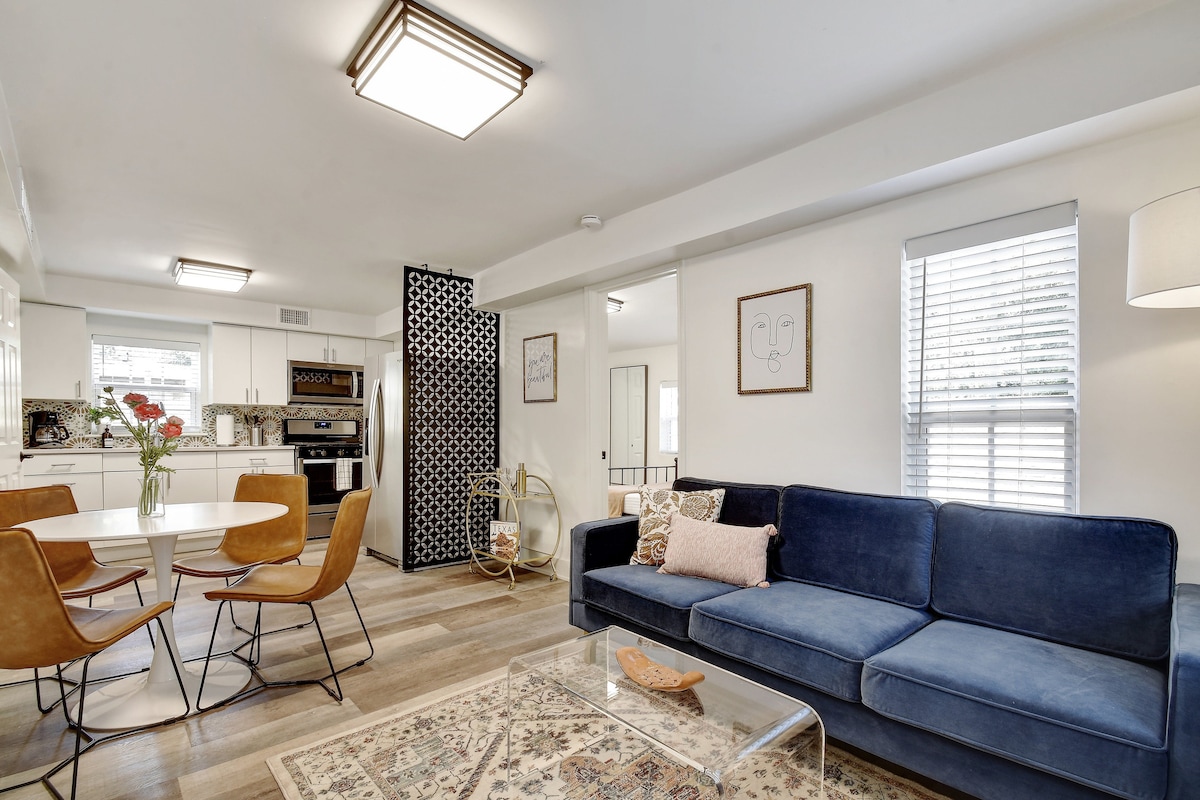 Stay In Style | Cute & Walkable Back House