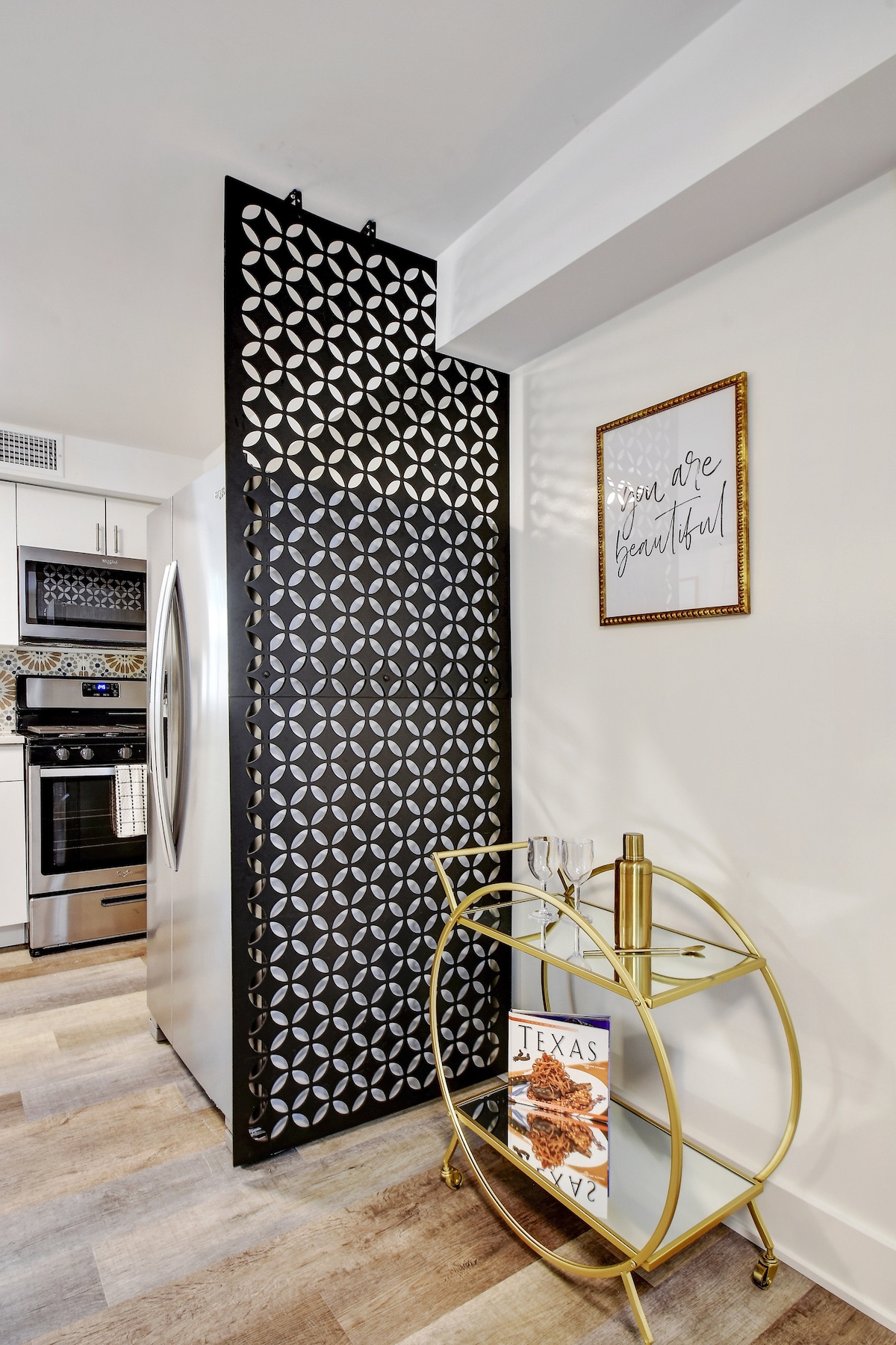 Stay In Style | Cute & Walkable Back House