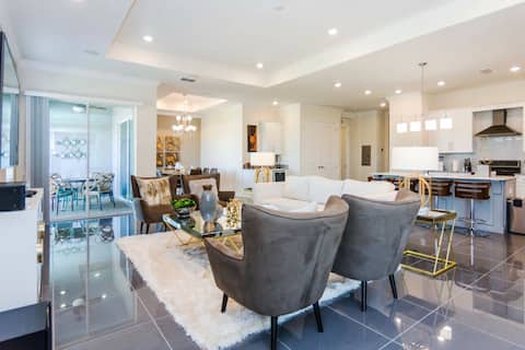 Successful Airbnb property: Fabulous Apt 4BD/3BA at Storey Lake (SL47513) in Hunters Creek
