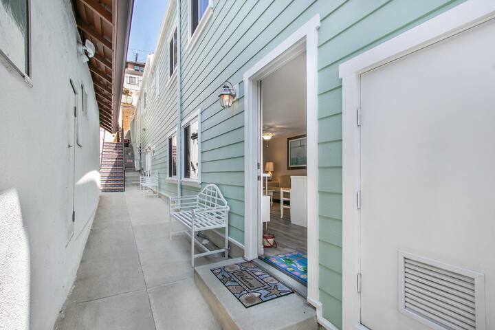 359SA: Penthouse in 2nd Floor | A/C | Balcony | gallery image 5