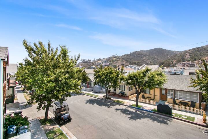 359SA: Penthouse in 2nd Floor | A/C | Balcony | gallery image 3