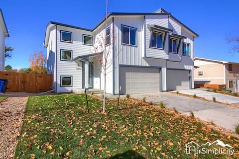 Modern Elegance • 2 New Homes • Game Rm • Backyard