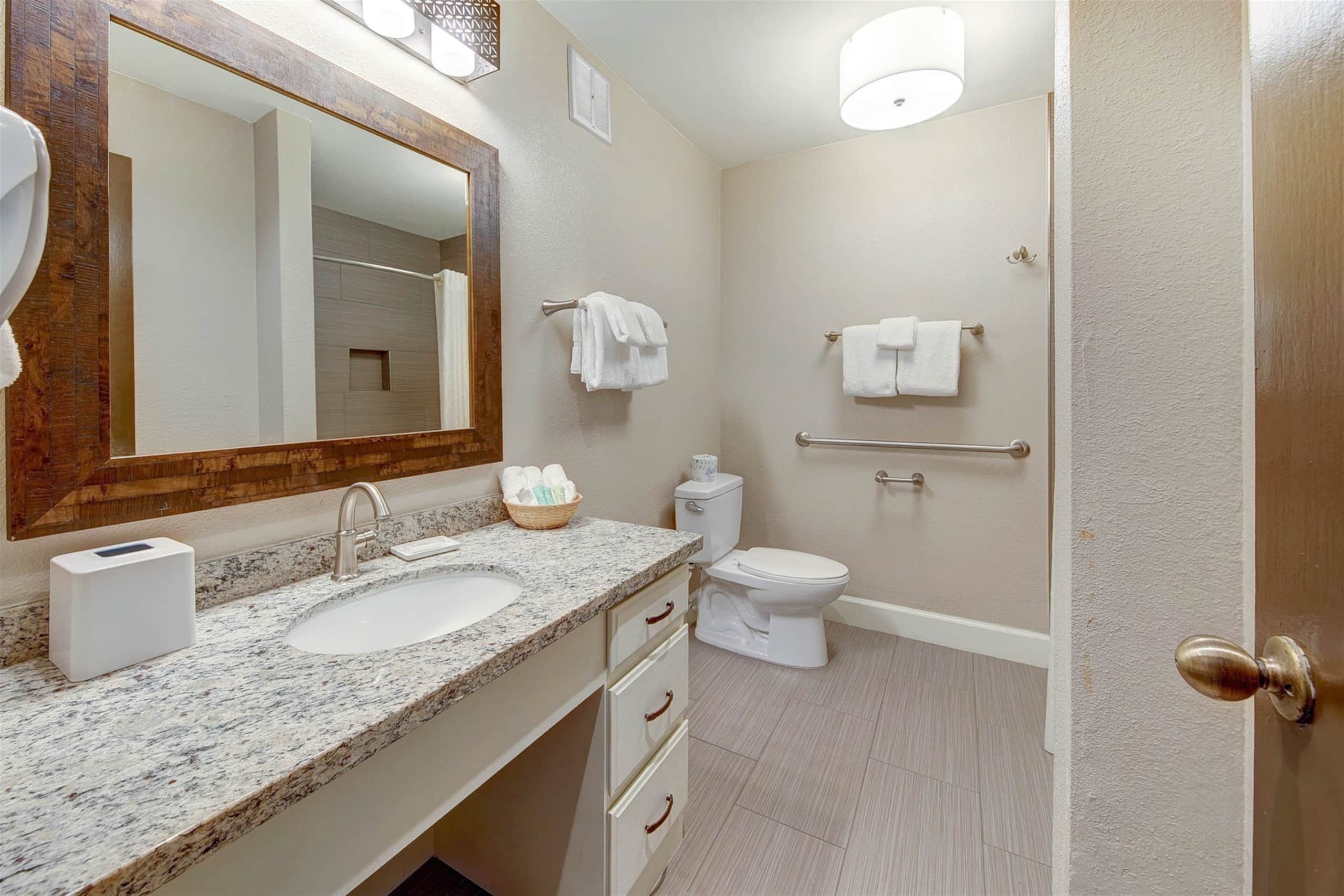 Condo in Kapaa · ★4.62 · 1 bedroom · 2 beds · 1 shared bath - Image 11