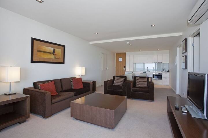 Resort 2 Bedroom 257/259 gallery image 2