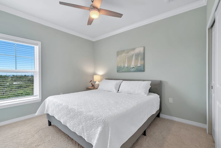 King room # 2 na Smart TV na bafu ya chumbani