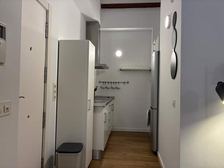 1 Bedroom Apartment In Front Of Serranos Towers - Valência