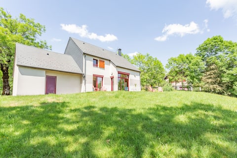 Le Pré in front of us - Peace and serenity in nature