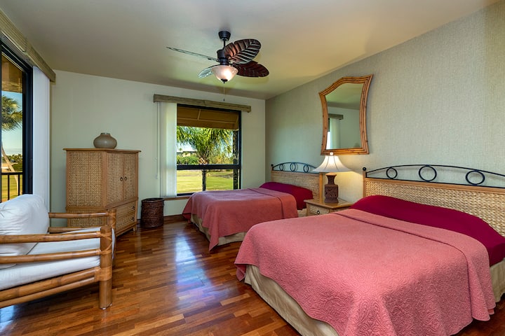 მყუდრო საძინებელი ორი საწოლი 150‑179 სმ ზომის საწოლით.