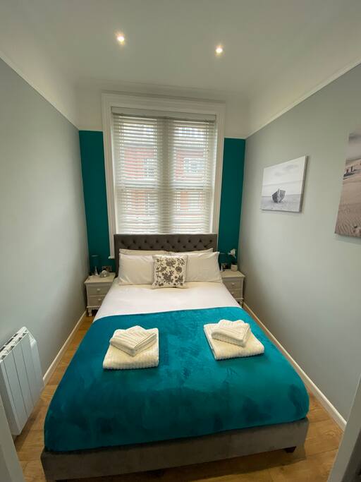 Durley Gardens Flats for Rent in Westbourne, England, United Kingdom