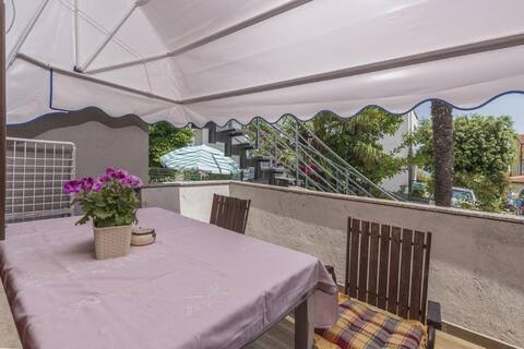 Apartment Zak - Apartment for 2 Persons just 50m f