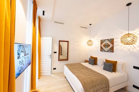 Lady Lamb, 4 stars, Luxurious studio at 50 meters